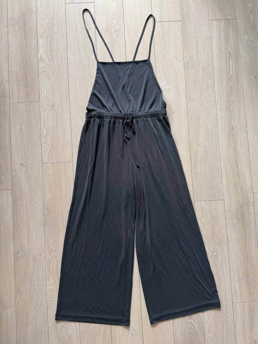 American Eagle Outfitters Strappy Wide-Leg Jumpsuit in Gray Women’s Size Medium